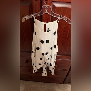 Ariella, Size Large, Polka Dot Top, Never worn